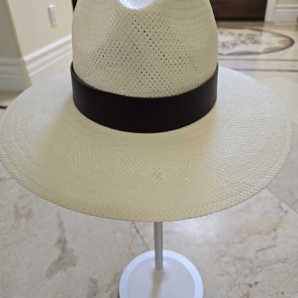 Janessa Leoné Corbin hat - Picture 12 of 13